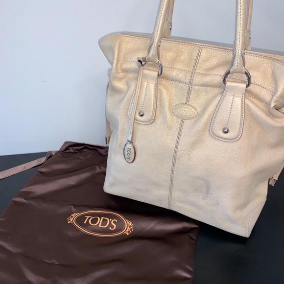Large Tod’s purse in gold - Picture 3 of 12